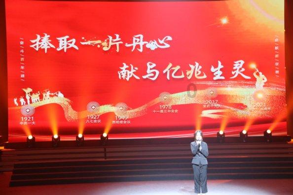 小学生获1600斤“年终奖”，一份劳动教育的收获|新京报快评